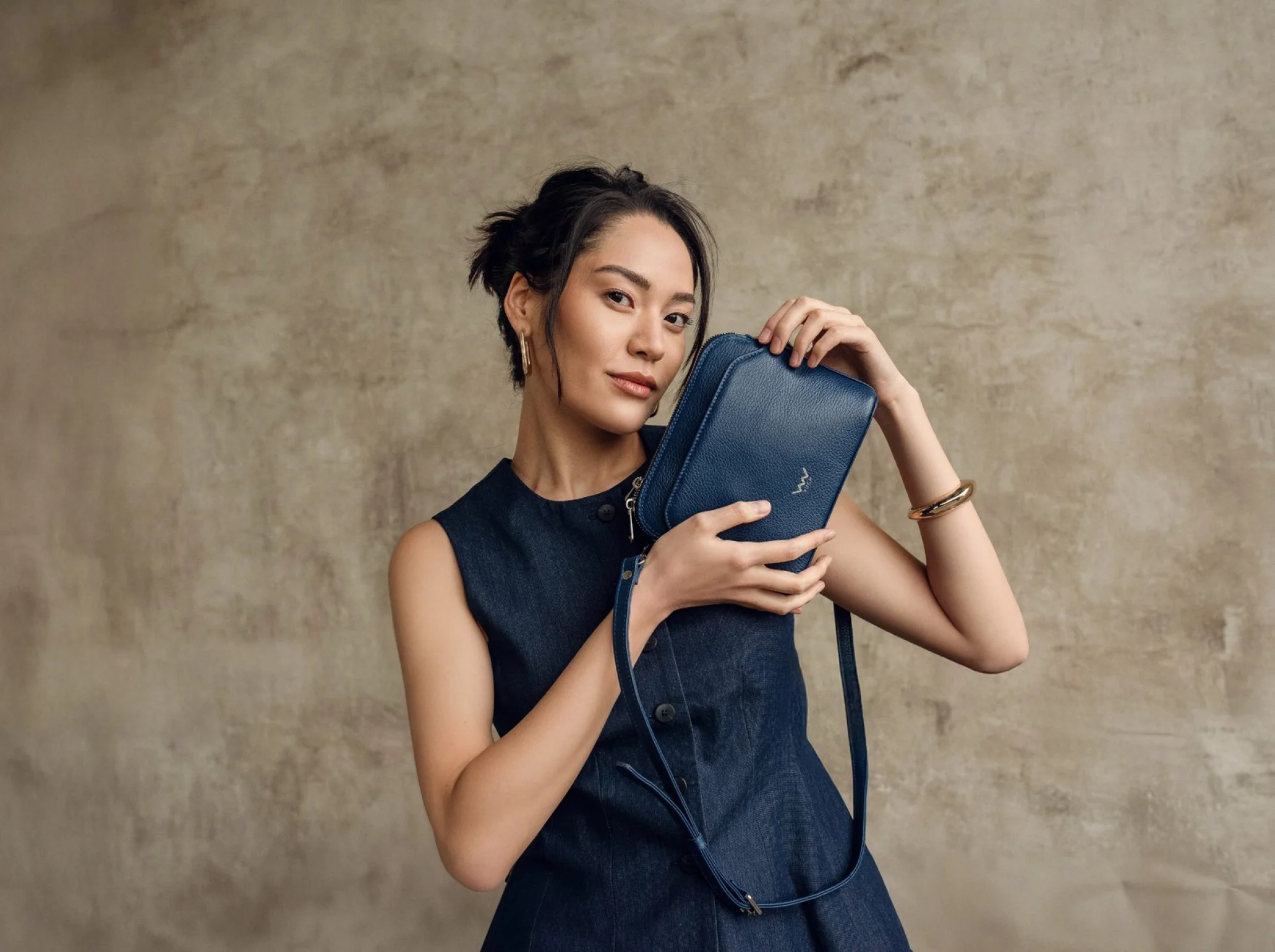 A new era of VUCH: When premium Italian leather meets Slovak precision.
