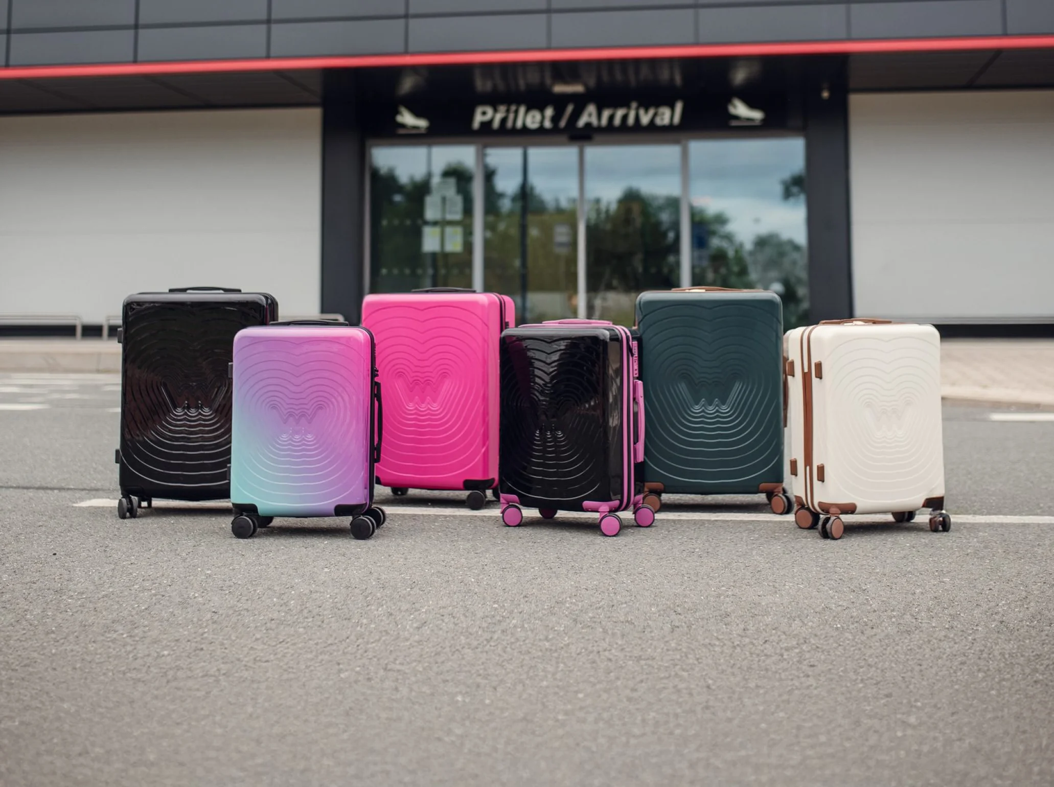 VUCH suitcases: Your travel companions