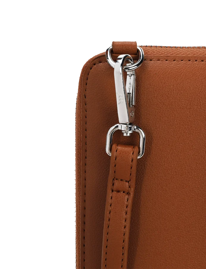 Rosia Brown