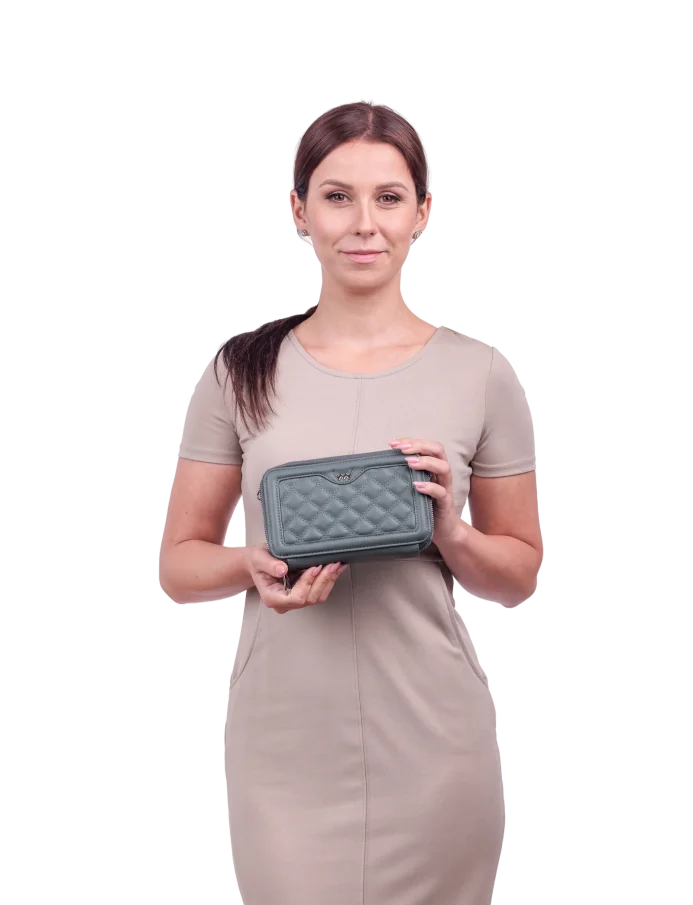 Akyra Dusty Green