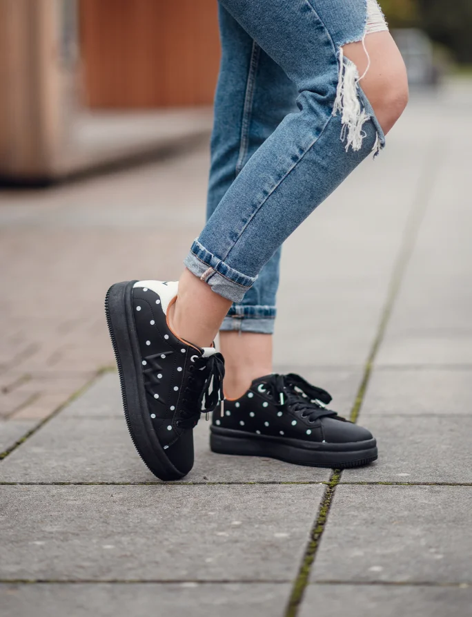 Lucky Dots Black - 39