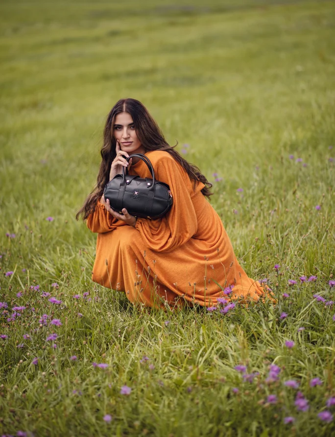 Berya Black