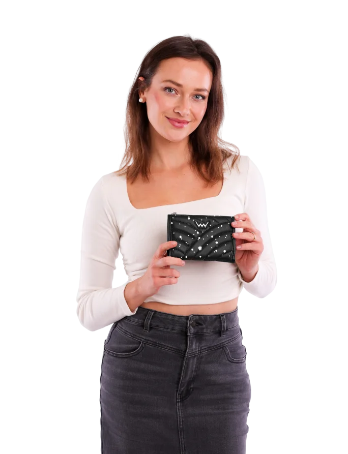 Faustina Black
