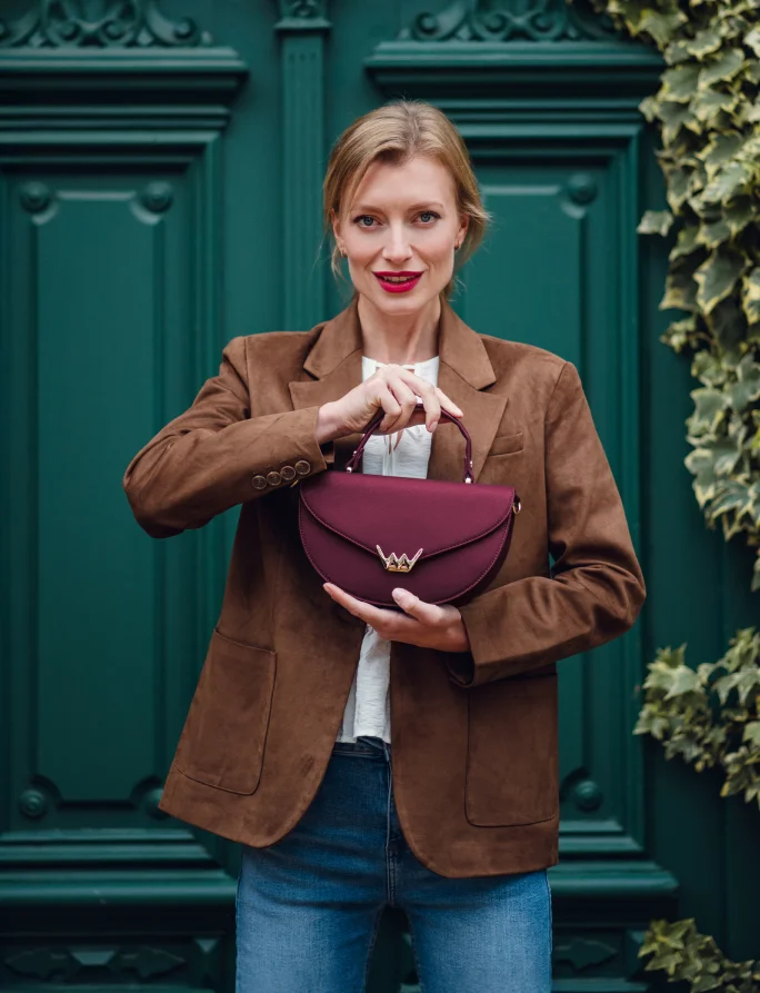 Arysta Wine Red
