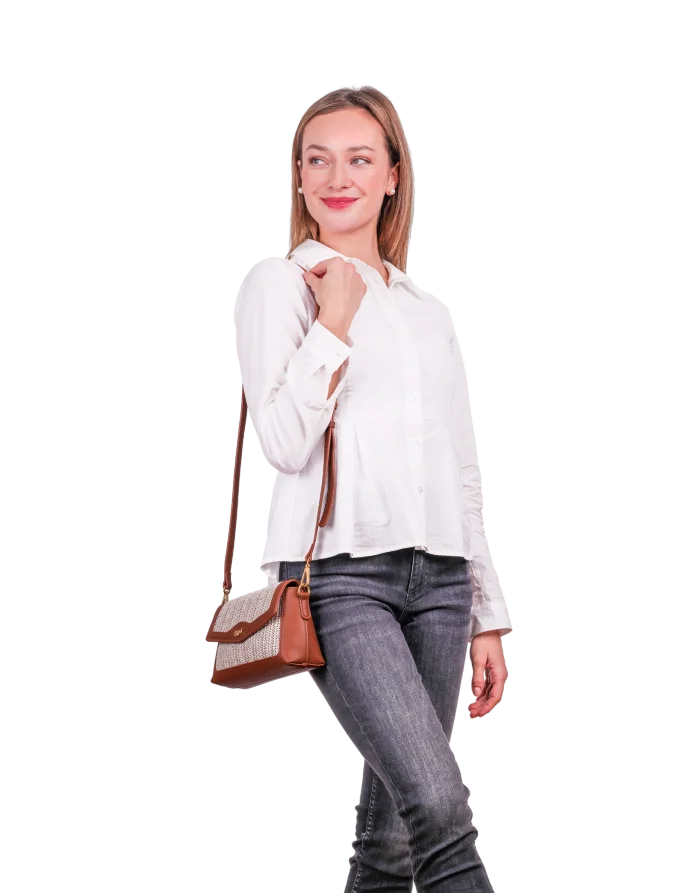 Leyra Riviera Brown