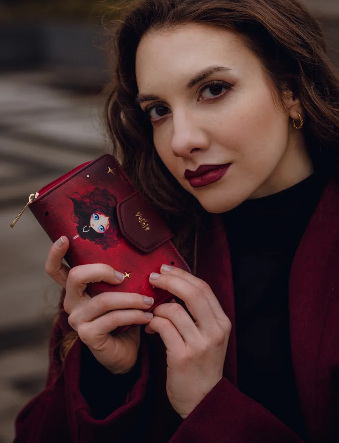 Laura Flap Wallet