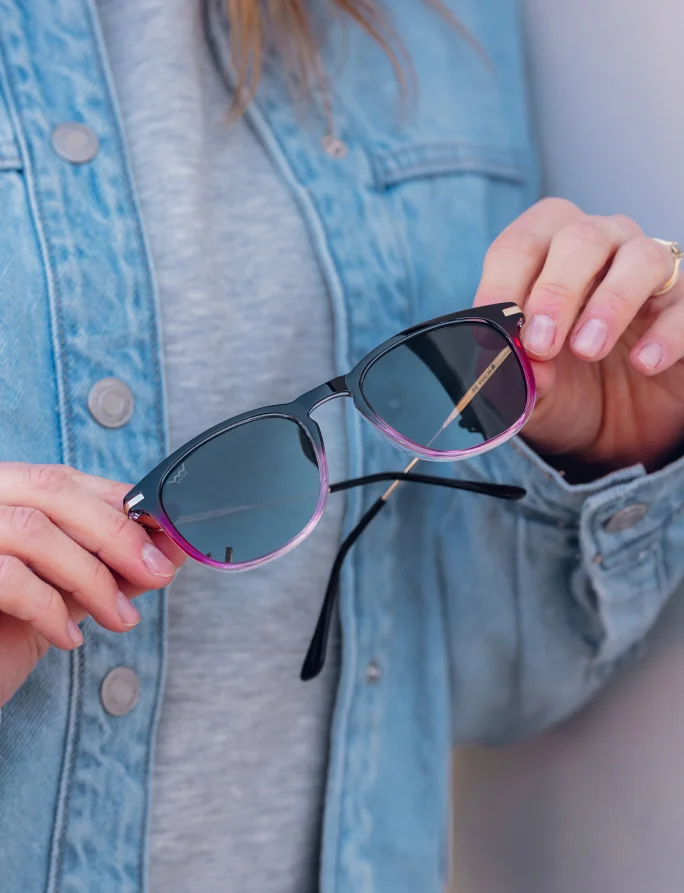 Phinias Gradient Pink
