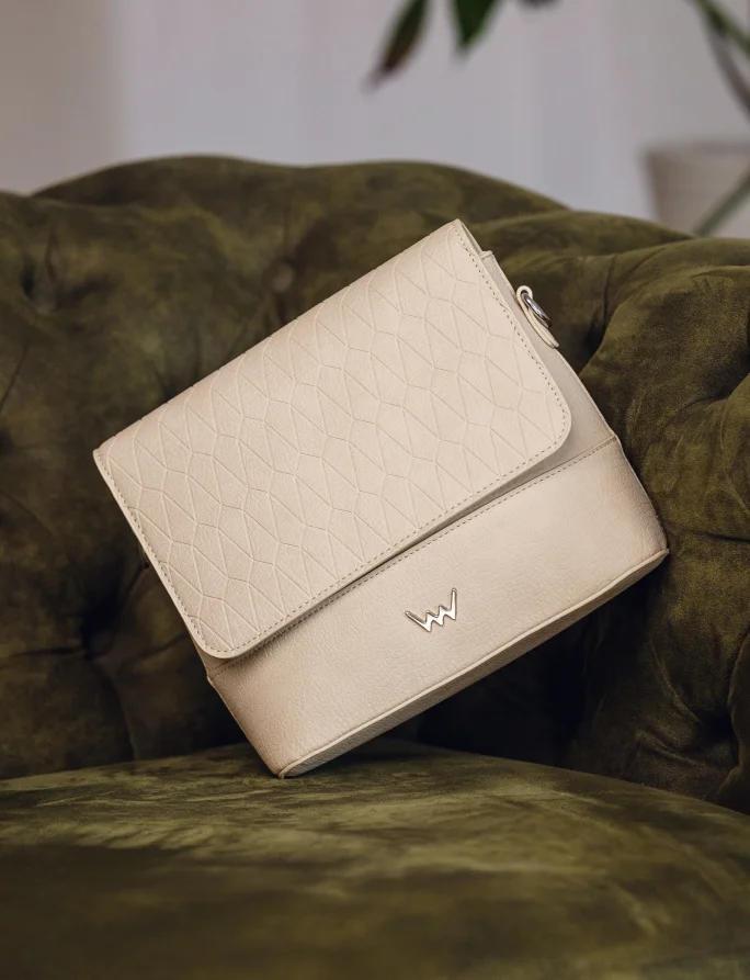 Cara Cornet Beige