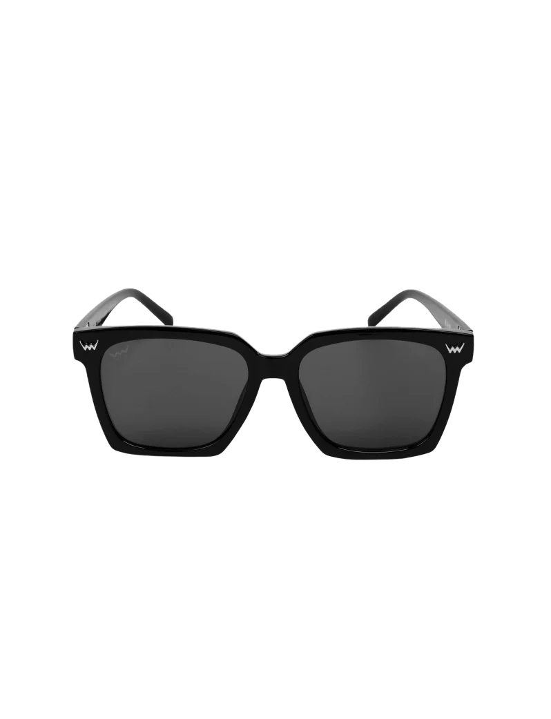Maveny Black