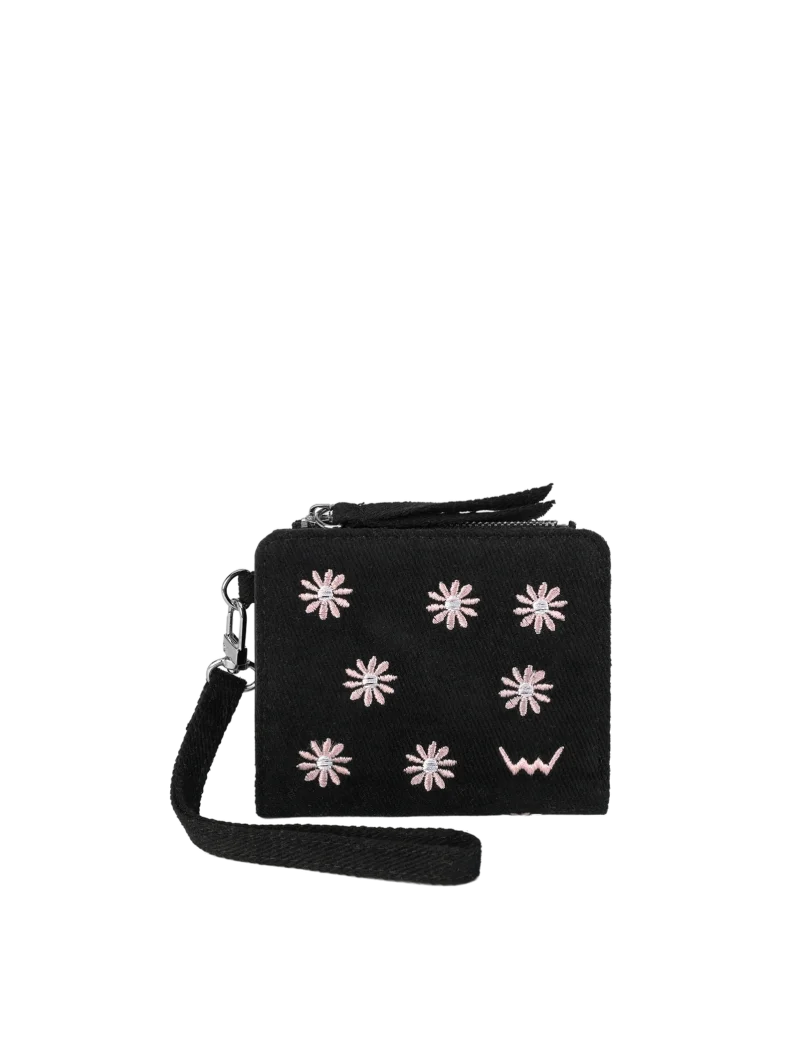 Tadi Daisy Black