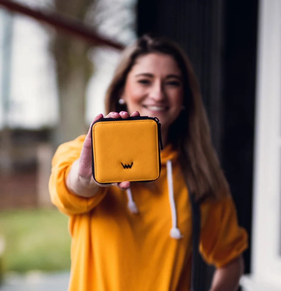 Think (eco)logically and get a new VUCH wallet made of recyclable material